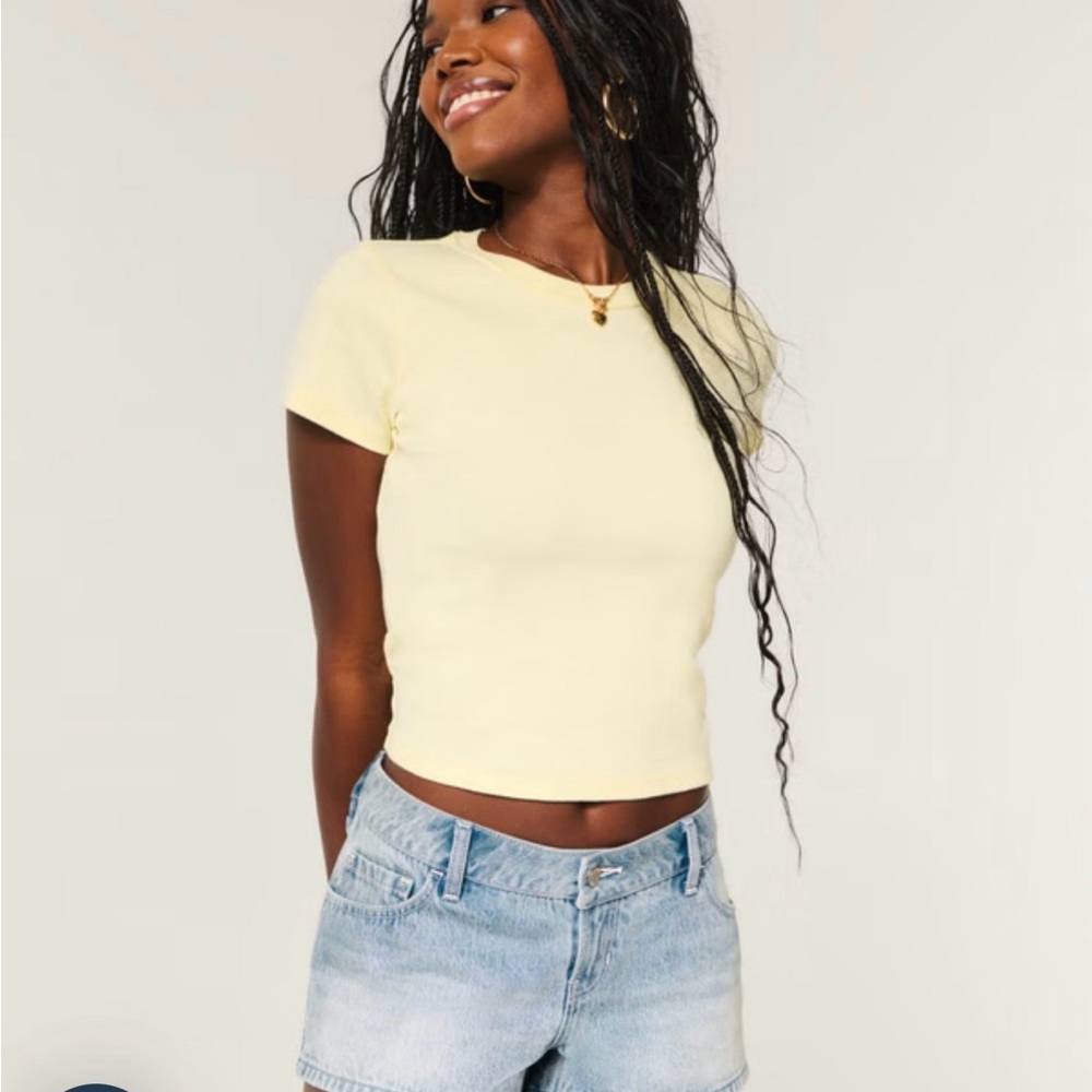 BNWT HOLLISTER Mini Short - Picture 3 of 5